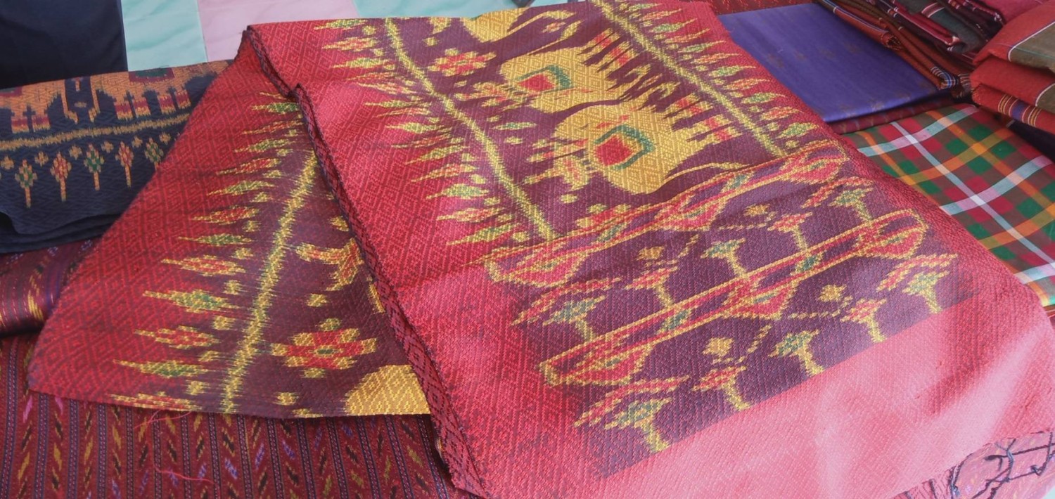 ผ้าคลุมไหล่