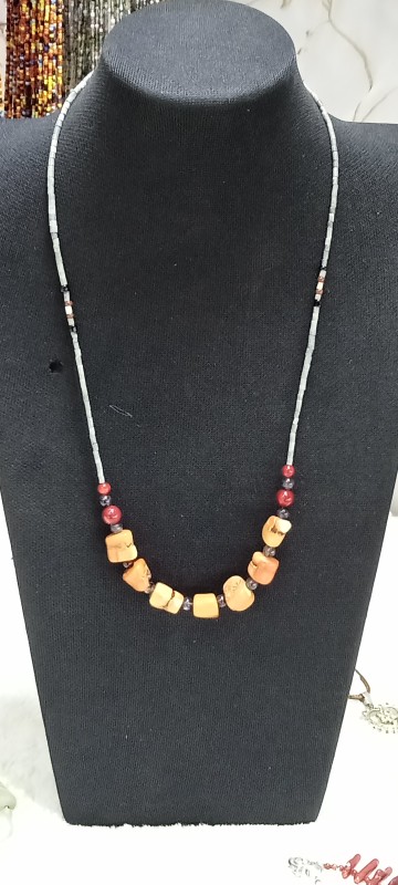 สร้อยหยกโบราณปะการังแดง