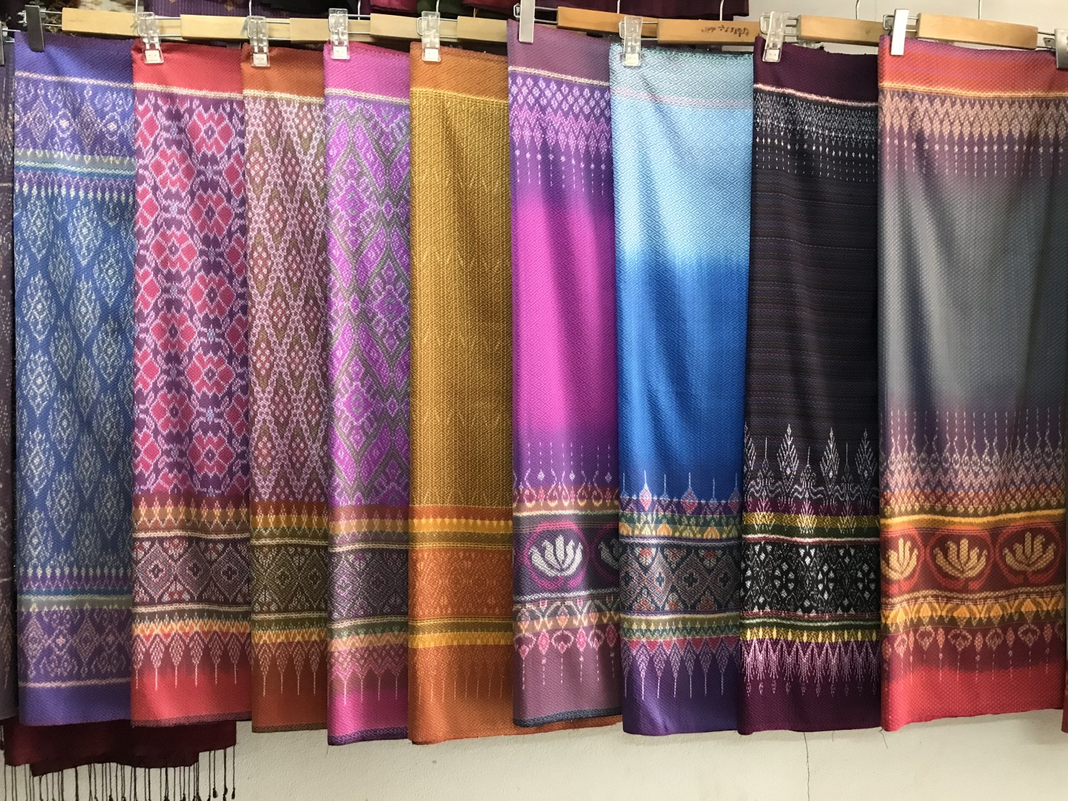 ผ้าไหม 6 ตะกอ