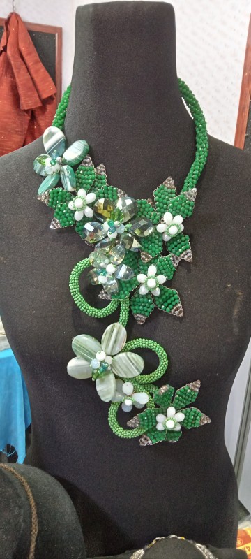 สร้อยคริสตั้นพญานาคเขียว