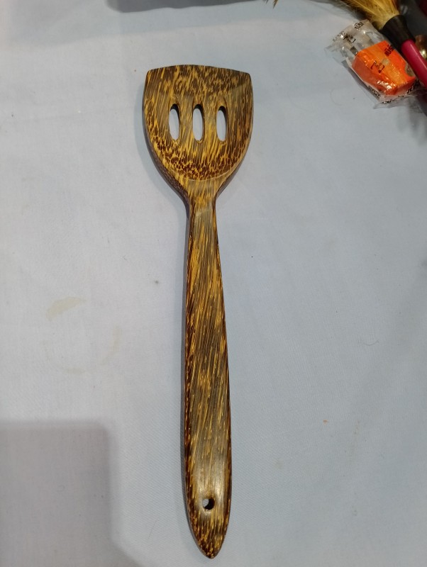 ตะหลิวไม้ตาล