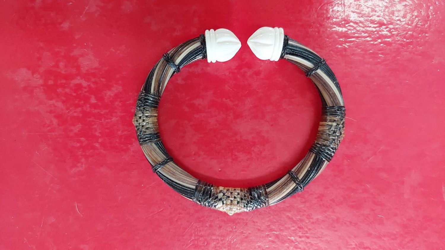 กำไลข้อมือหางช้าง