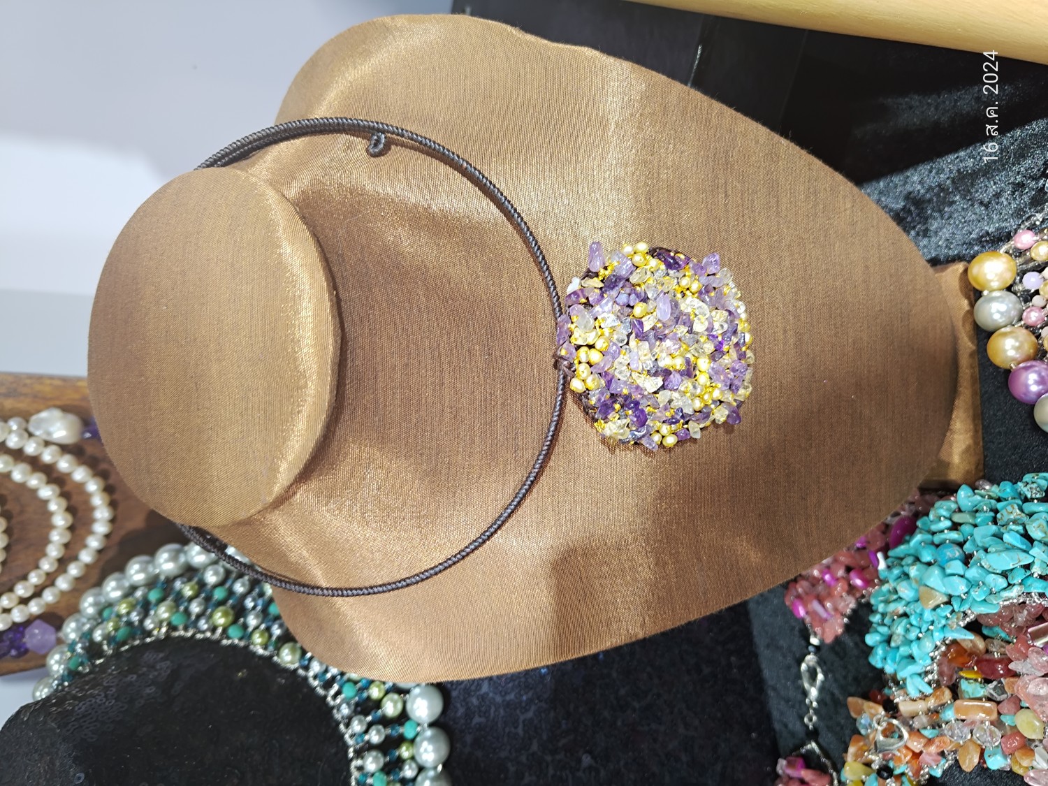 สร้อยคอโช๊คหินอเมทิสผสมมุก