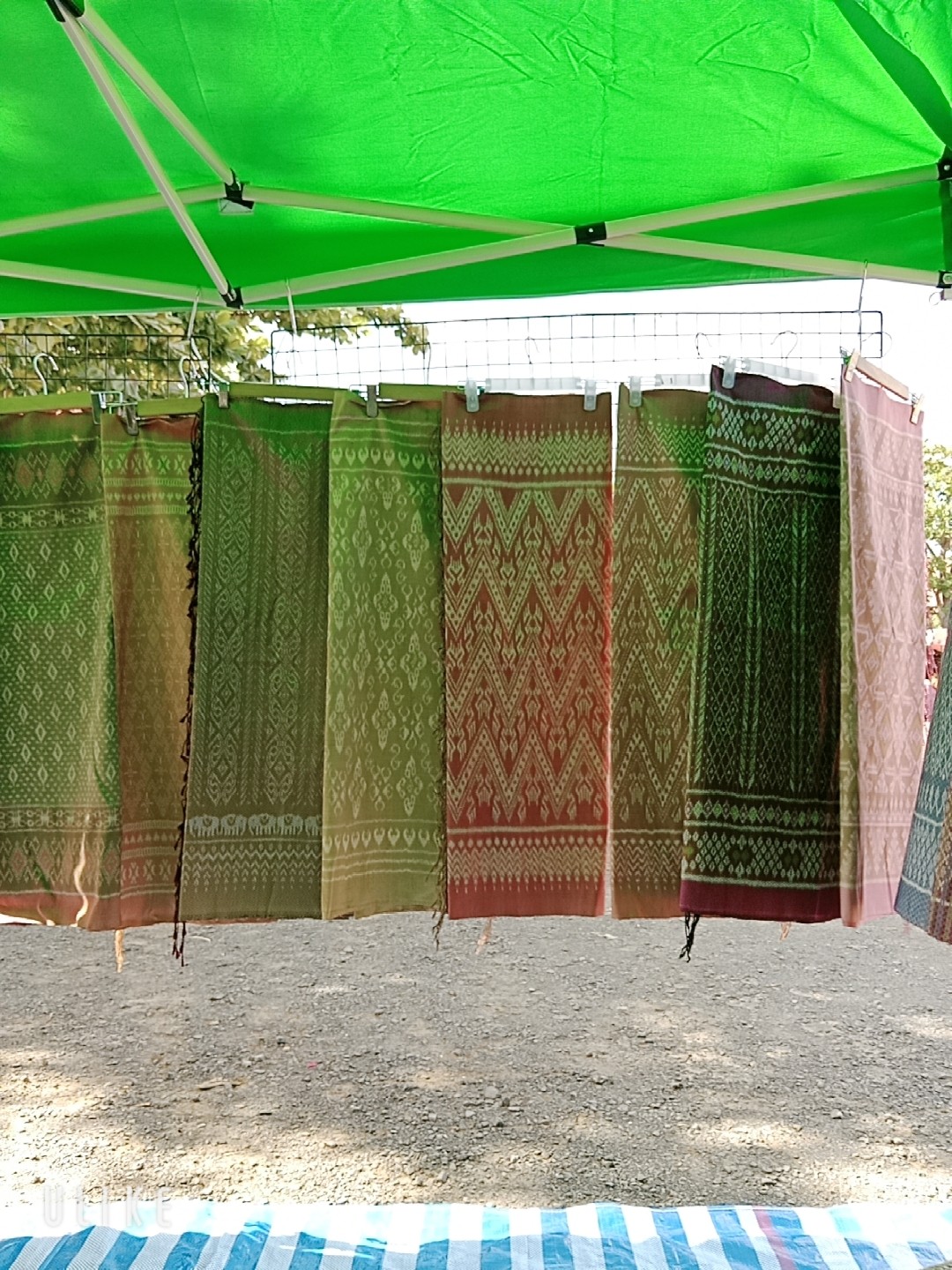 ผ้าไหมมัดหมี่ลาย