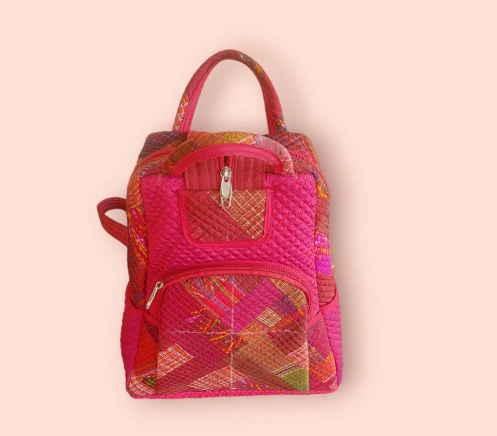 เป้ผ้าไหม สีแดง ต่อลาย