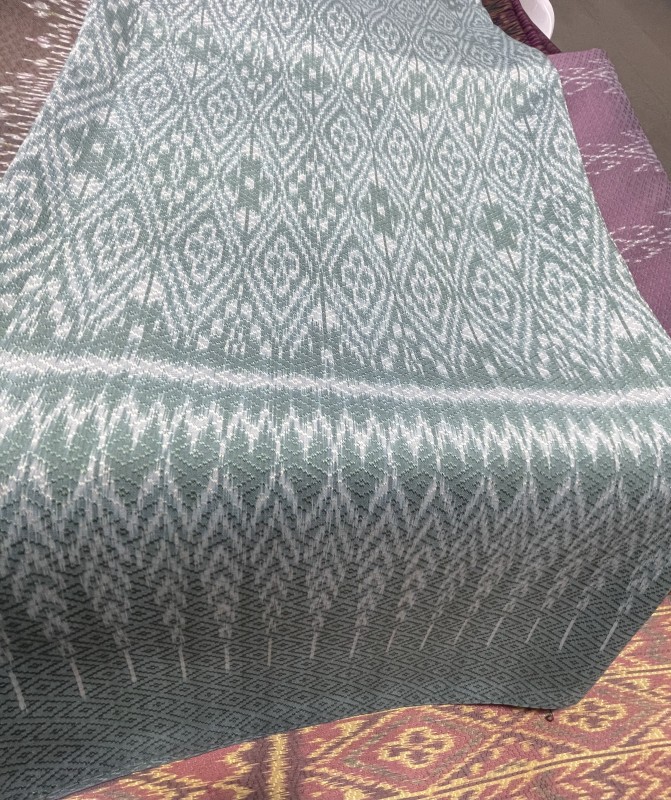 ผ้ายกดอกหกตะกอ ย้อมสี ธรรมชาติ