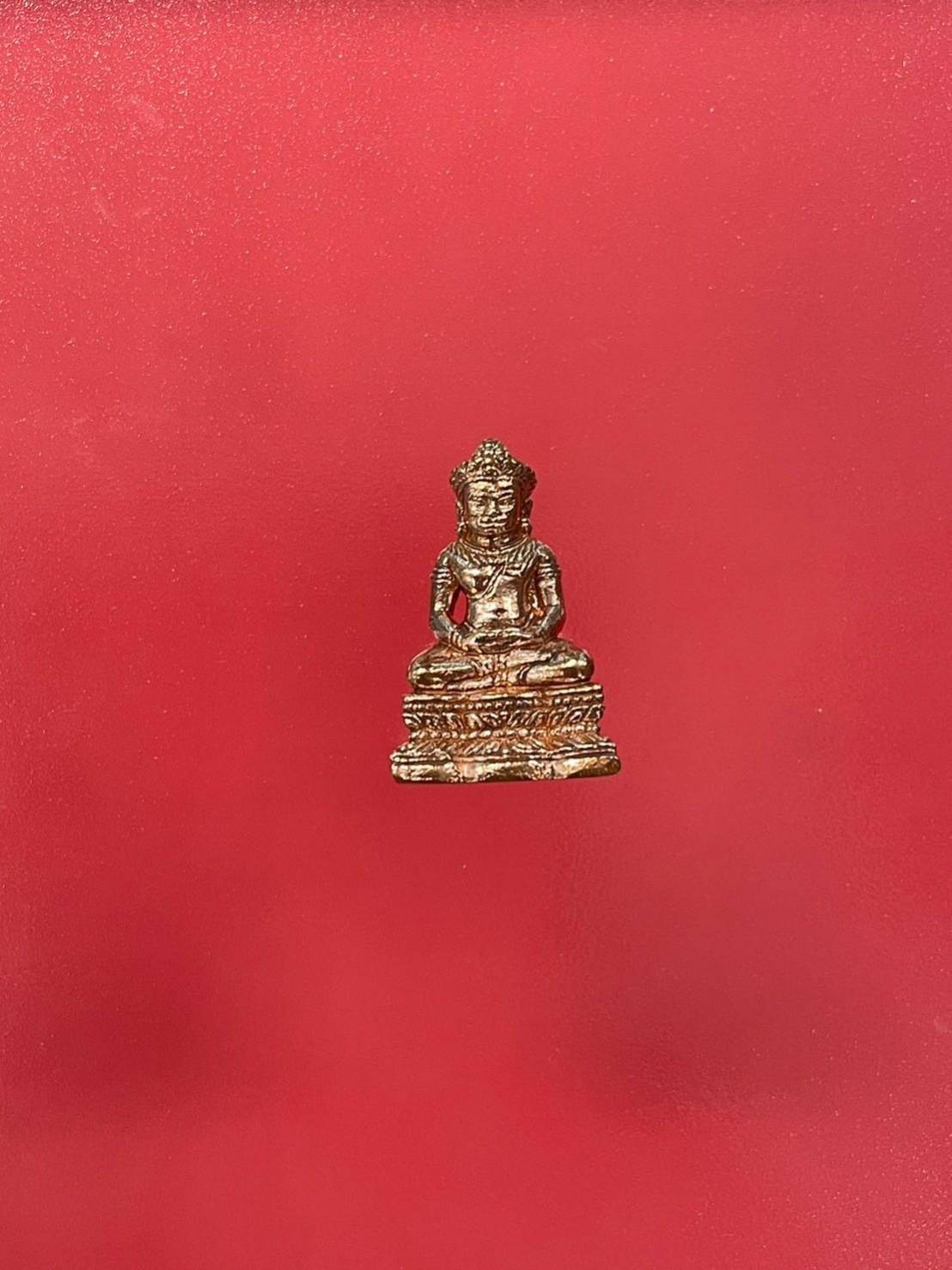 พระชัยวัฒน์จอมสุรินทร์ รุ่นที่ 3 เนื้อนวะโละ