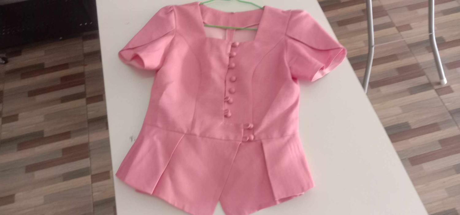 เสื้อผ้าไหม