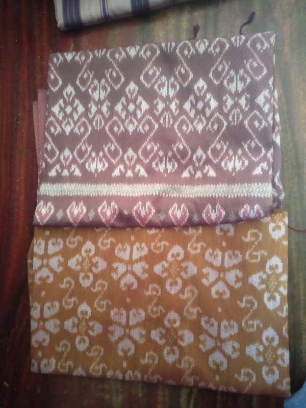 ผ้าไหมมัดหมี่