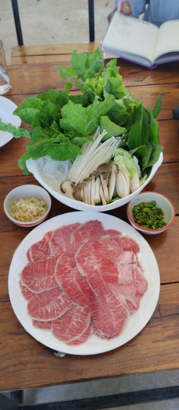 ชุดชาบูเนื้อโคขุน ใบพายวากิว กาบเชิง