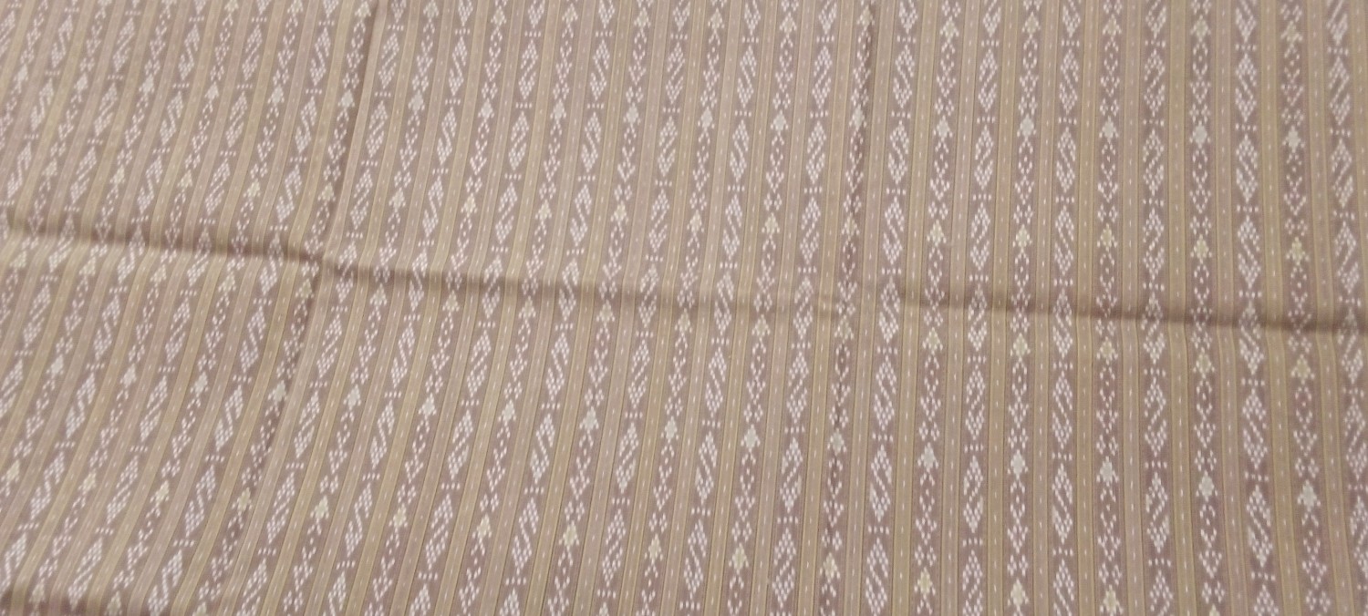 ผ้าไหมลายขอนน้อยสีธรรมชาติ