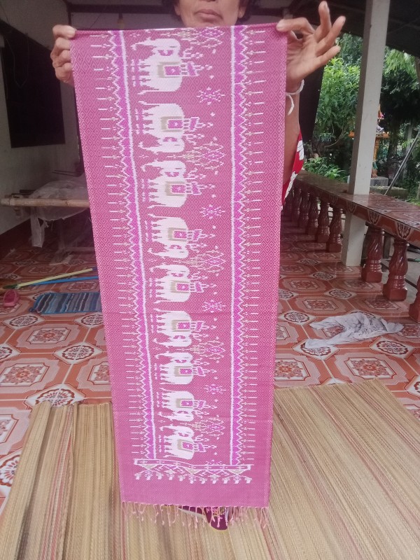 ผ้าพันคอลายช้างสีเคมี