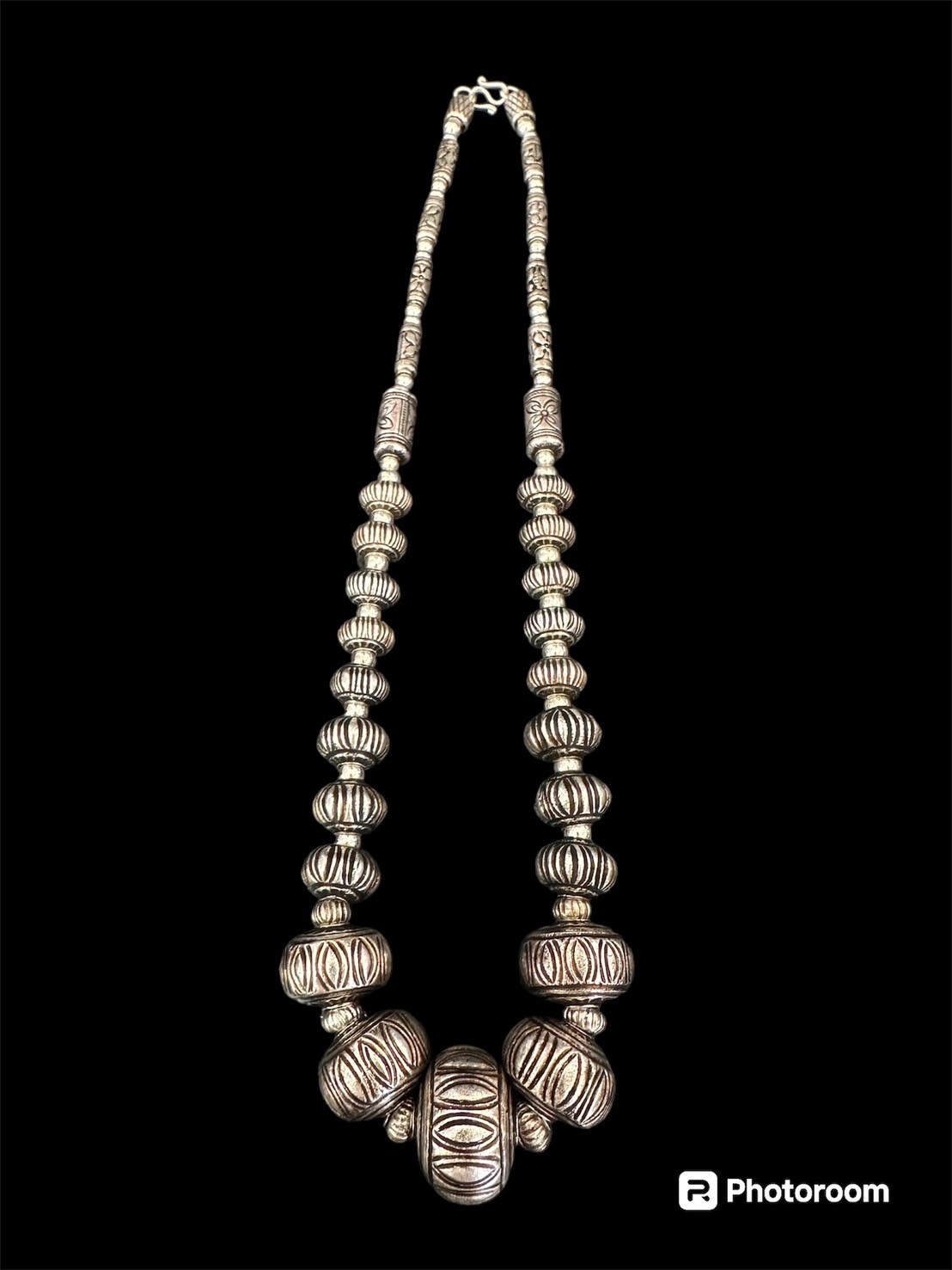 สร้อยคอประเกือมกลีบบัว