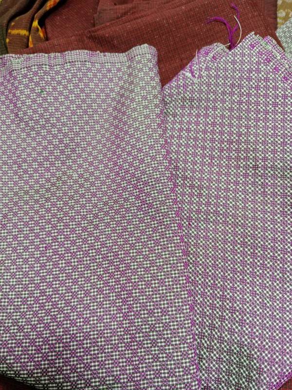 ผ้าไหมมัดหมี่ลาย