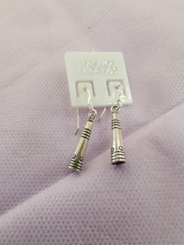 ต่างหูเงินทรงกรวย