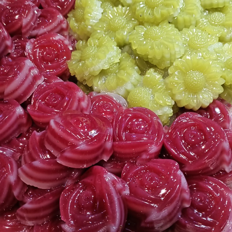 ขนมชั้นใบเตย