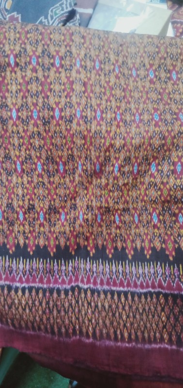 ผ้าไหมมัดหมี่