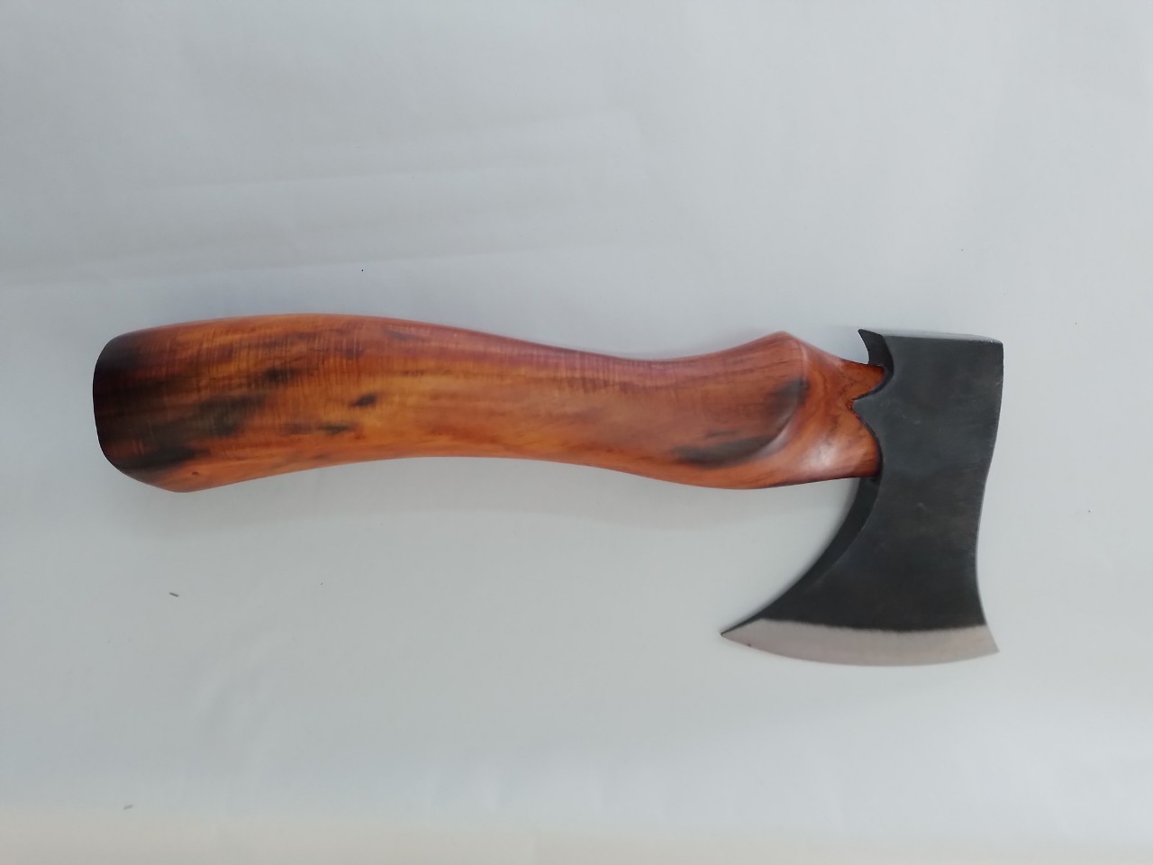 ด้ามขวานไม้พยูง