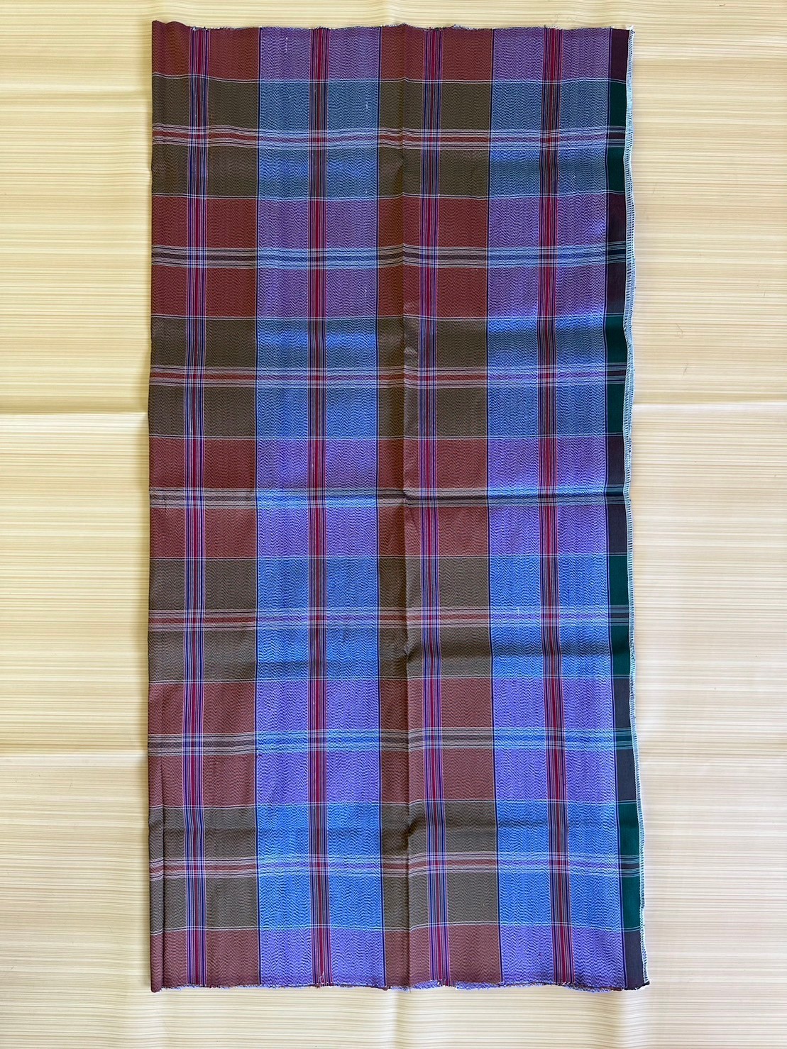 ผ้าศร่งลายสก๊อต โทนม่วง