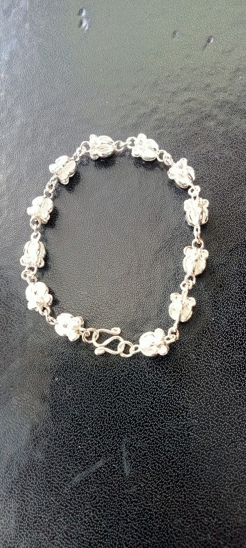 ข้อมือดอกรัก