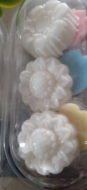 วุ้นมะพร้าวอ่อน ใบเตยหอม