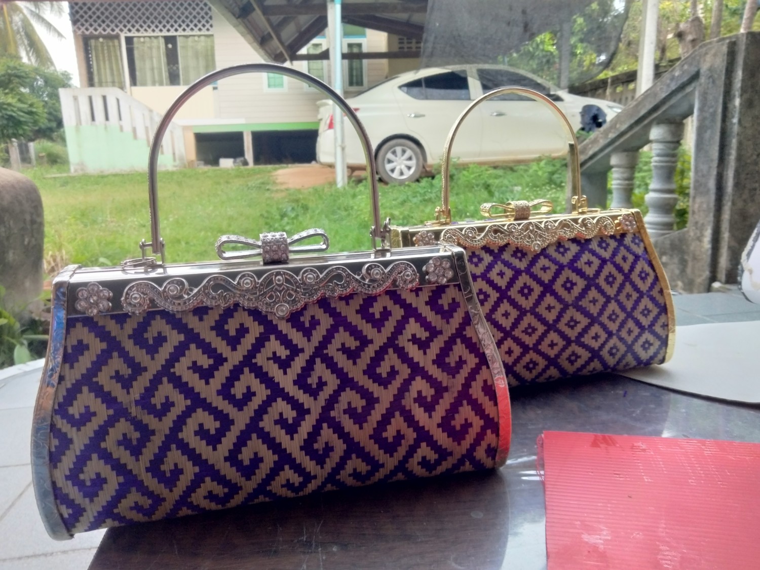 กระเป๋าจักสานไม้ไผ่สุดเก๋