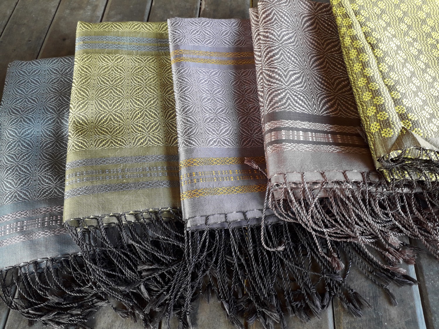 ทัศนีย์ ผ้าไหม