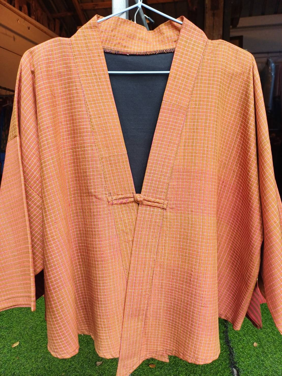 เสื้อคลุมผ้าไหมเก่า ทรงกิมะโน ฟรีไซต์ ใส่ได้ถึง 50 นิ้ว