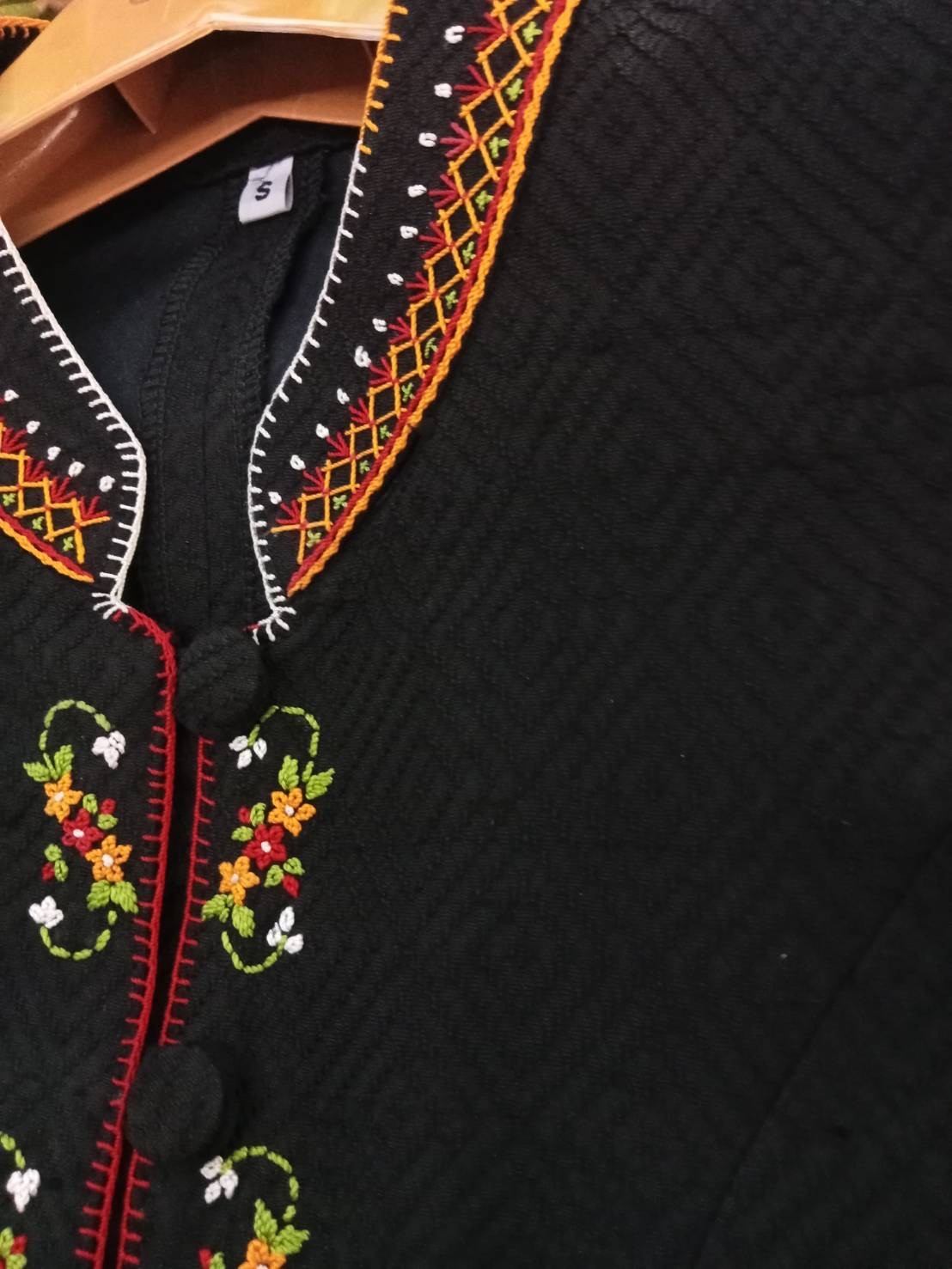 เสื้อแซว