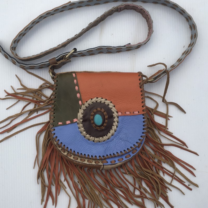 กระเป๋าหนังทำมือ