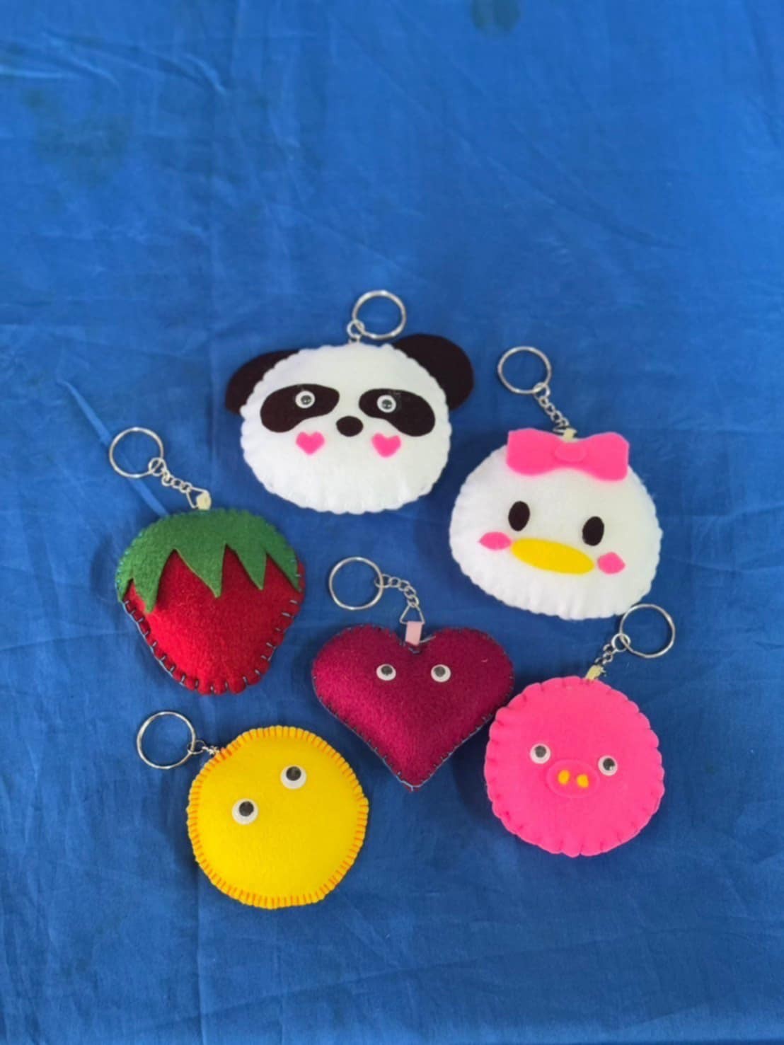 พวงกุญแจผ้าสักหลาด