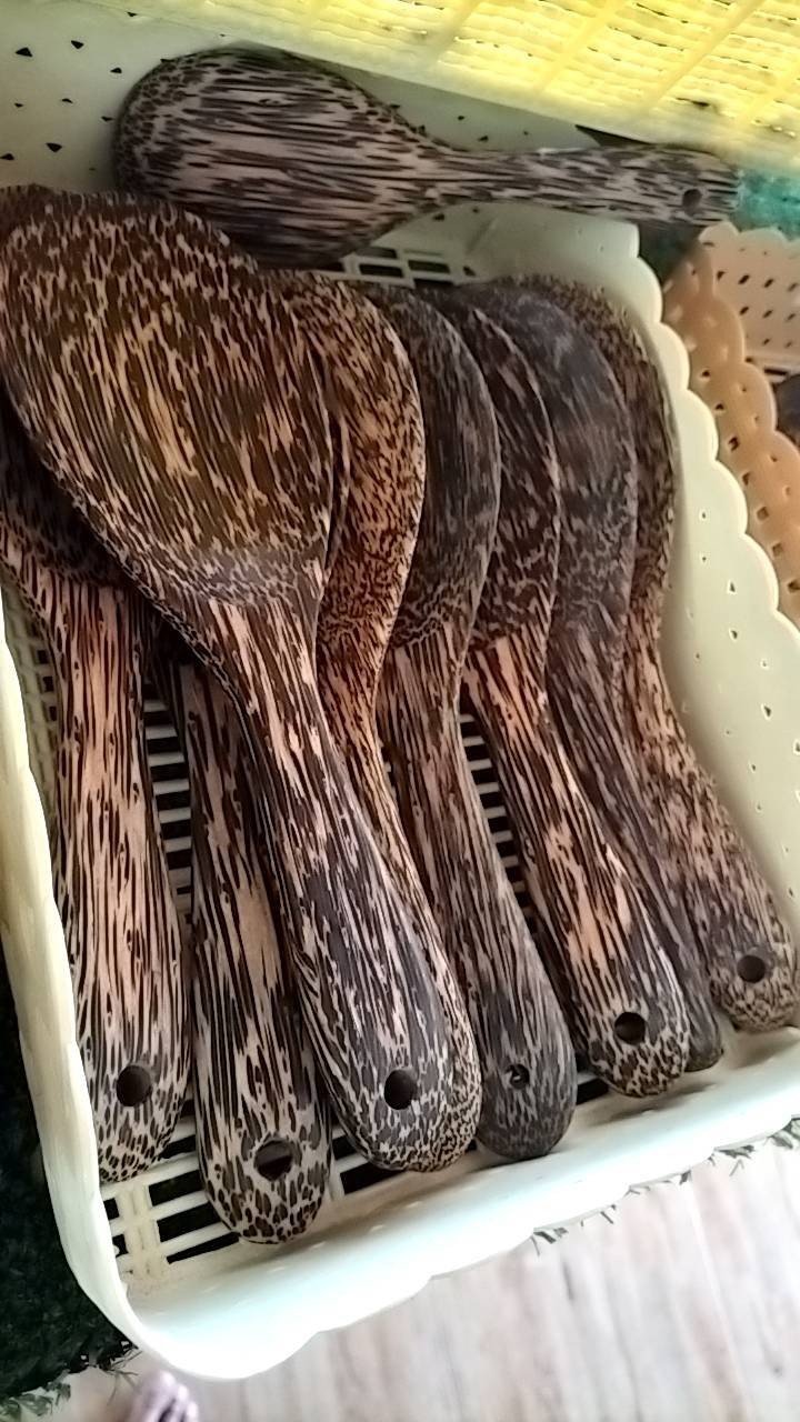 ทัพพีไม้