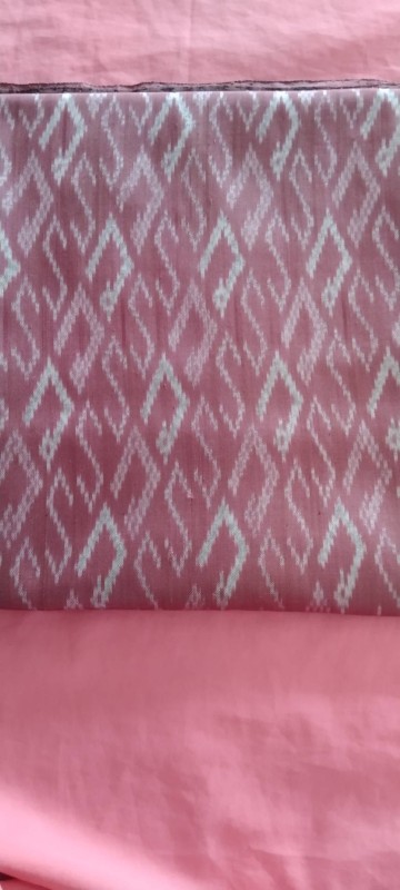 ผ้าไหมมัดหมี่