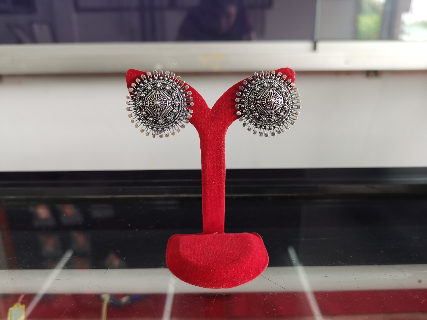 ตุ้มหูเงินลายโบราณ​ ดอกทานตะวัน