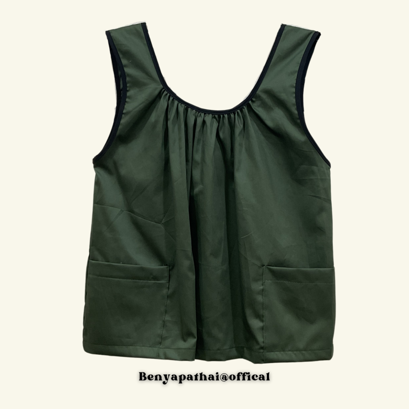 เสื้อคอกระเช้า เสื้อมะกะแหล่ง สีเขียว