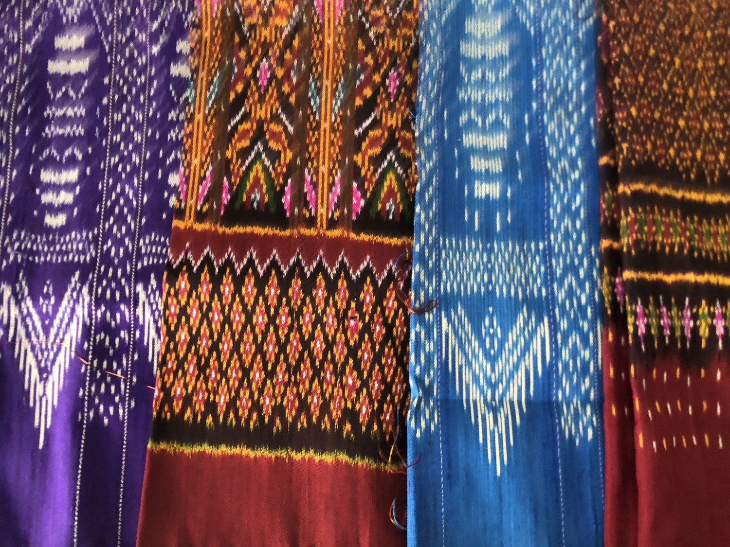 สมจิตรผ้าไหมสุรินทร์