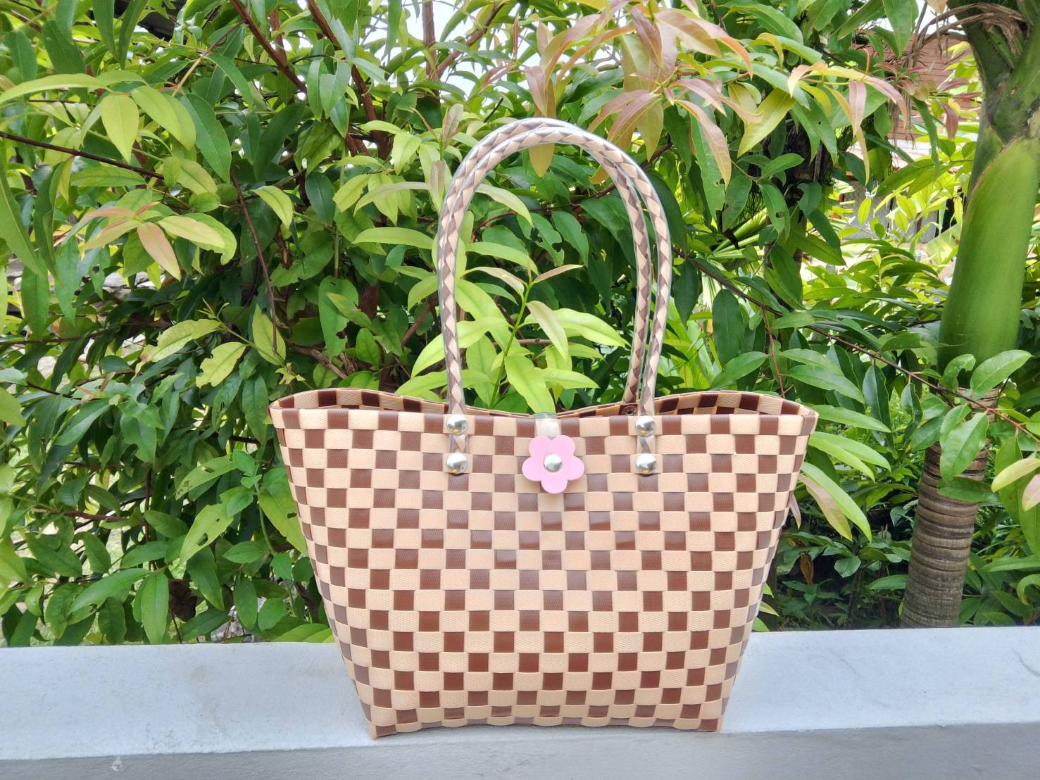 กระเป๋าสาน