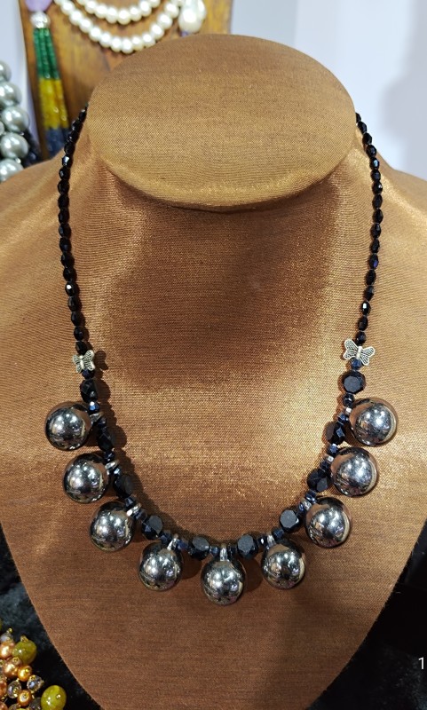 สร้อยหินคริสตัลดำ