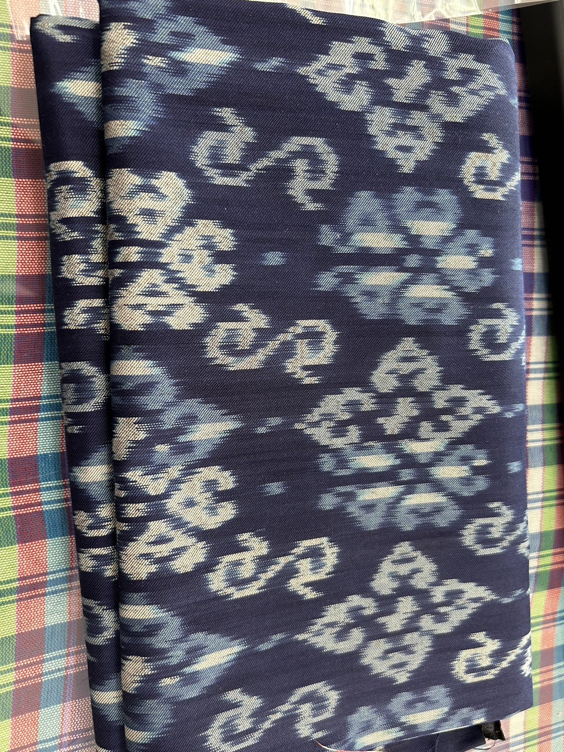 ผ้าไหมมัดหมี่