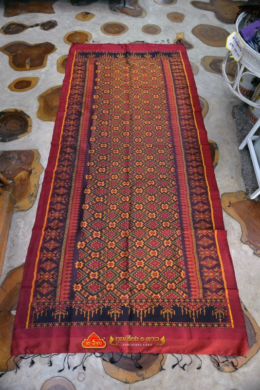 ผ้าไหมสุรินทร์ มัดหมี่ลายพระตะบอง