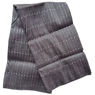 ผ้าไหมลายโฮลดำ