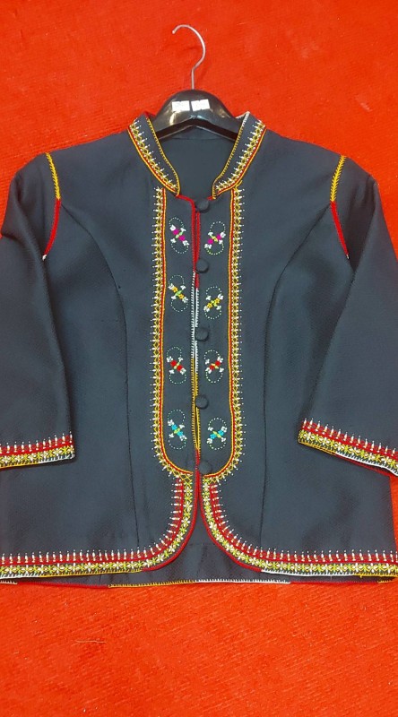 เสื้อแซวสุภาพสตรี