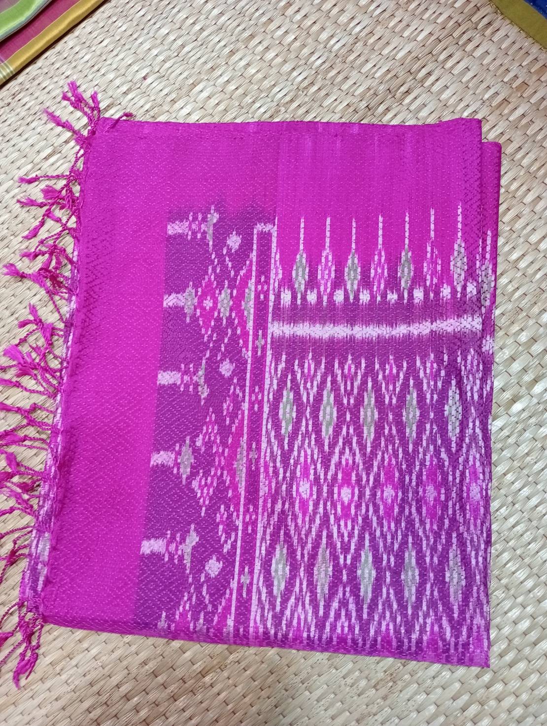 ผ้าไหมคลุมไหล่ลูกแก้วใหญ่