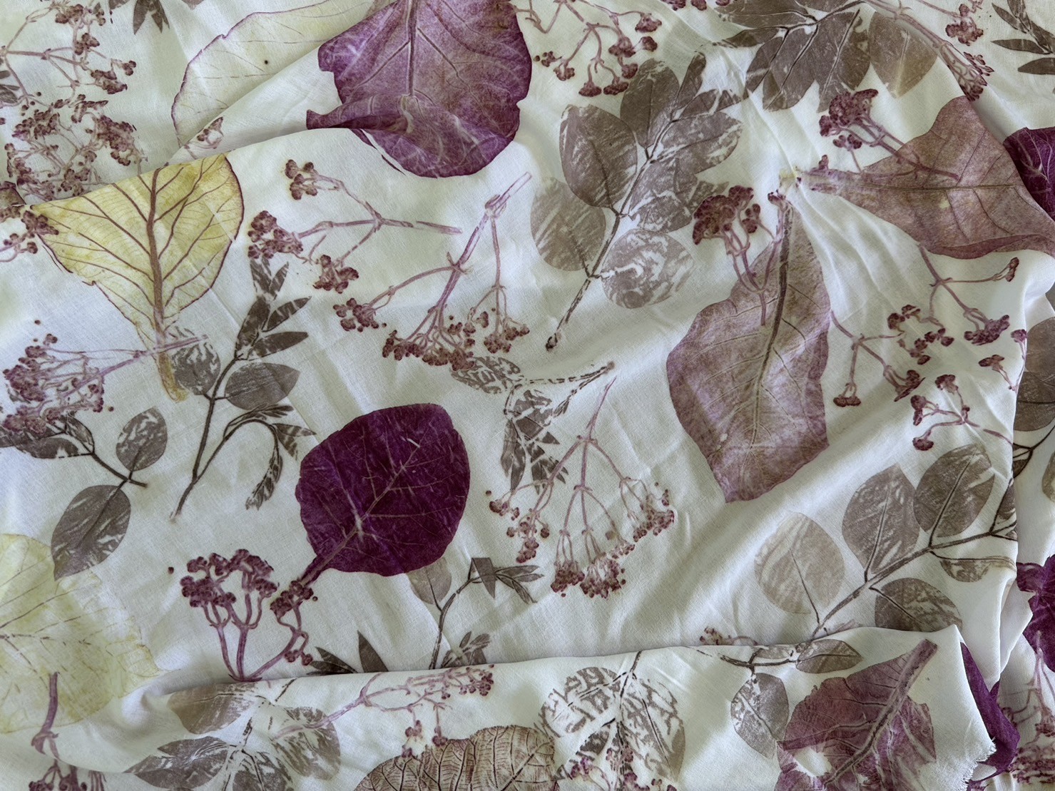 ผ้าลีนิน Eco print สำหรับนำไปตัดเสื้อผ้าและอื่นๆ