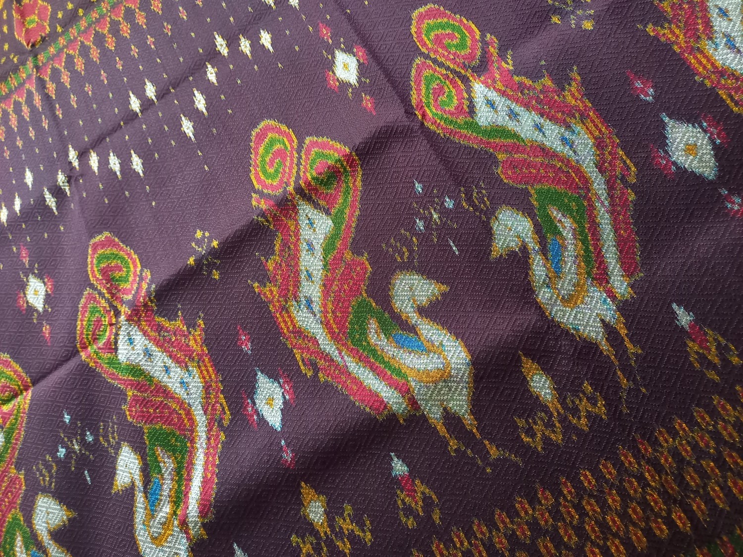 ผ้าไหมมัดหมี่