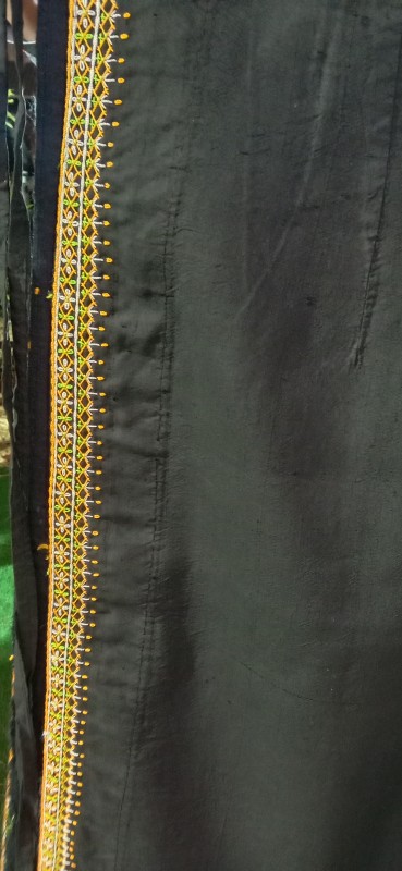 ผ้าถุงไหมย้อมมะเกลือแส่ว