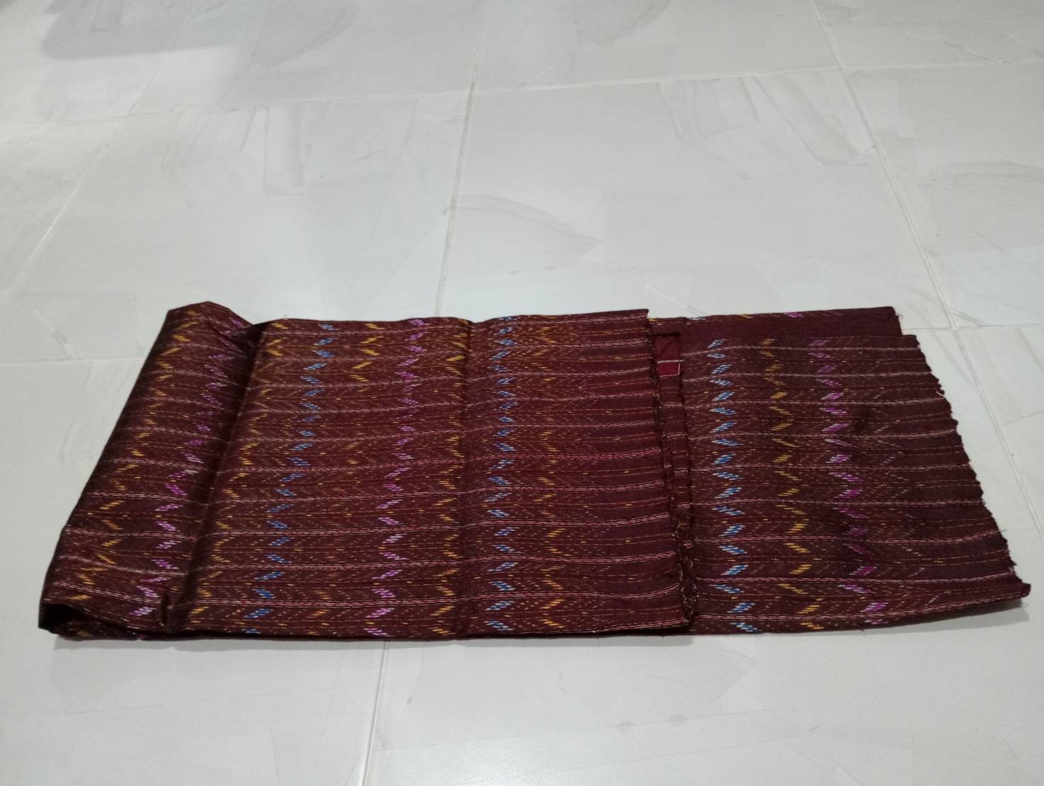 ผ้าไหมมัดหมี่สีธรรมชาติ