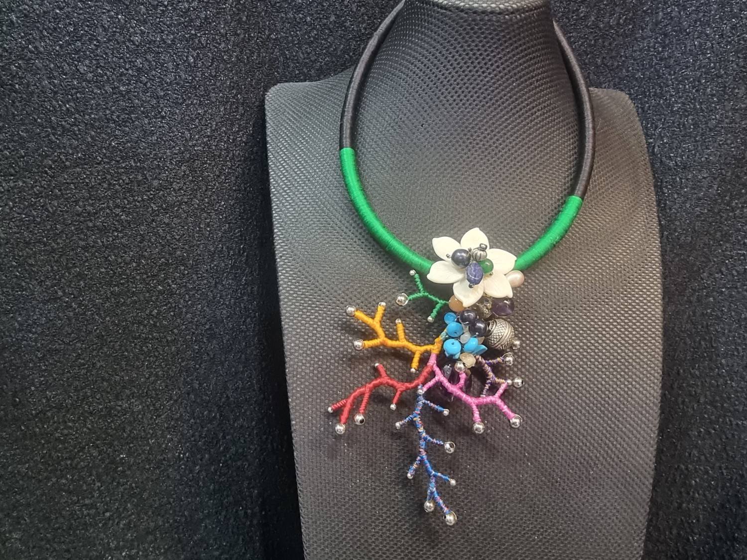 สร้อยไหมดอกไม้