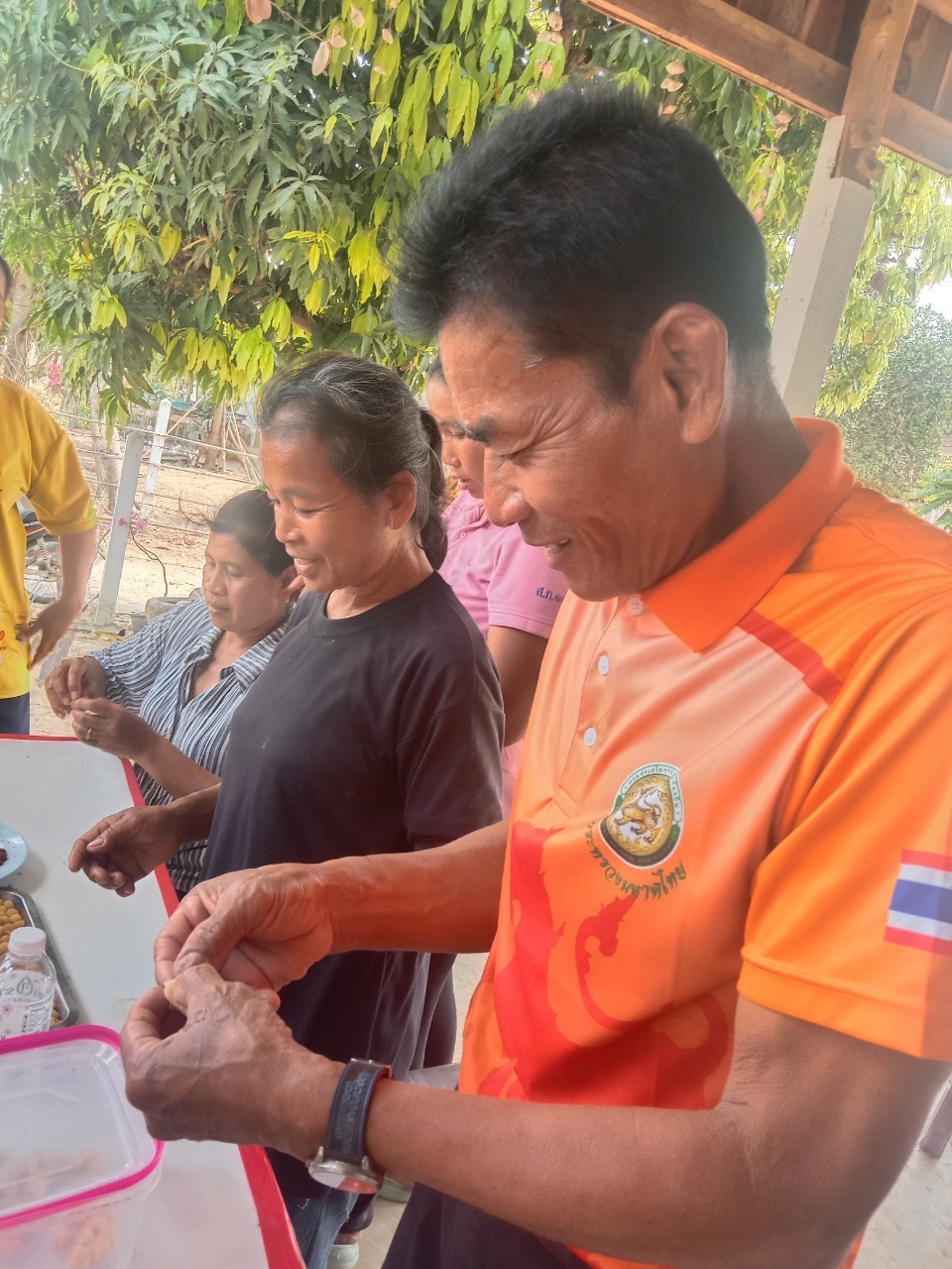 กะหรี่ปั๊บนางแคบ